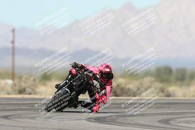 media/Jan-15-2026-Racers Edge (Thu) [[dfebeb70ab]]/2-A Group/Session 3 (Turn 16)/